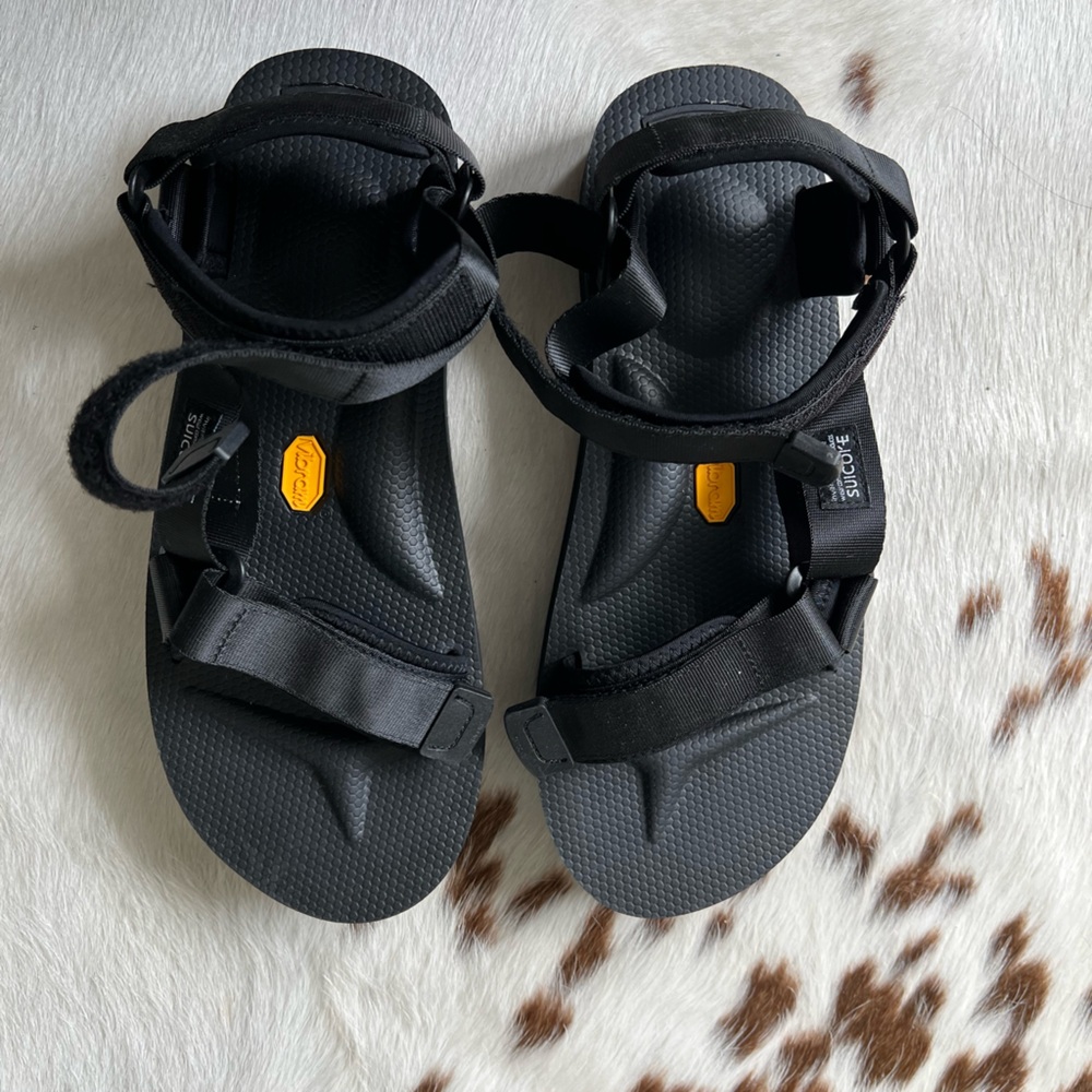 Men’s Black SUICOKE Depa-v Sandals Size 10